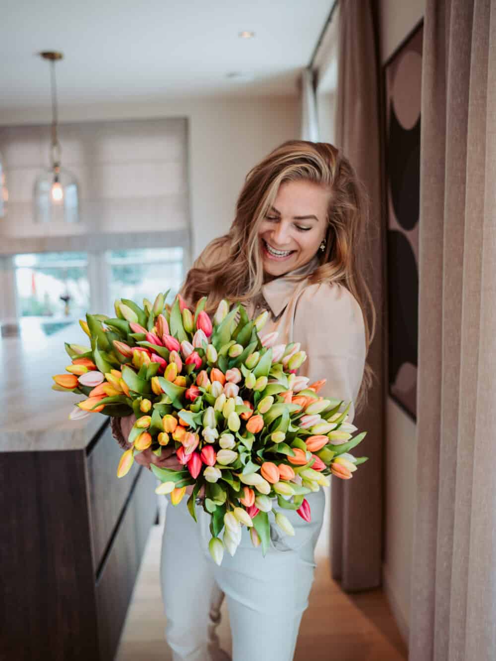 Sophie met tulpen