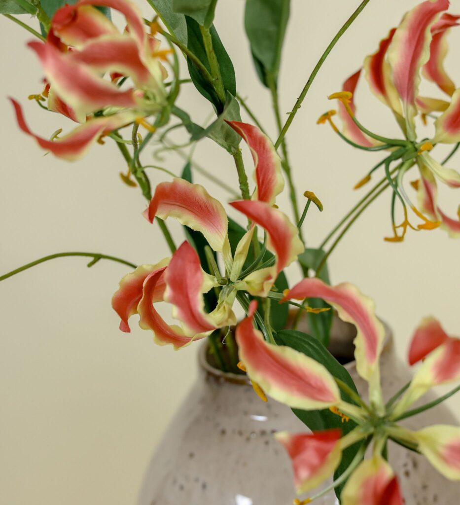 Zijden boeket gloriosa