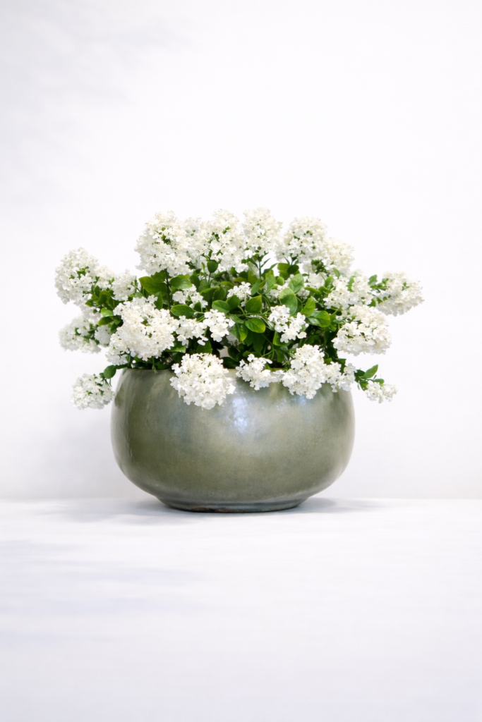 Witte kunstplant voor buiten in pot UV wit