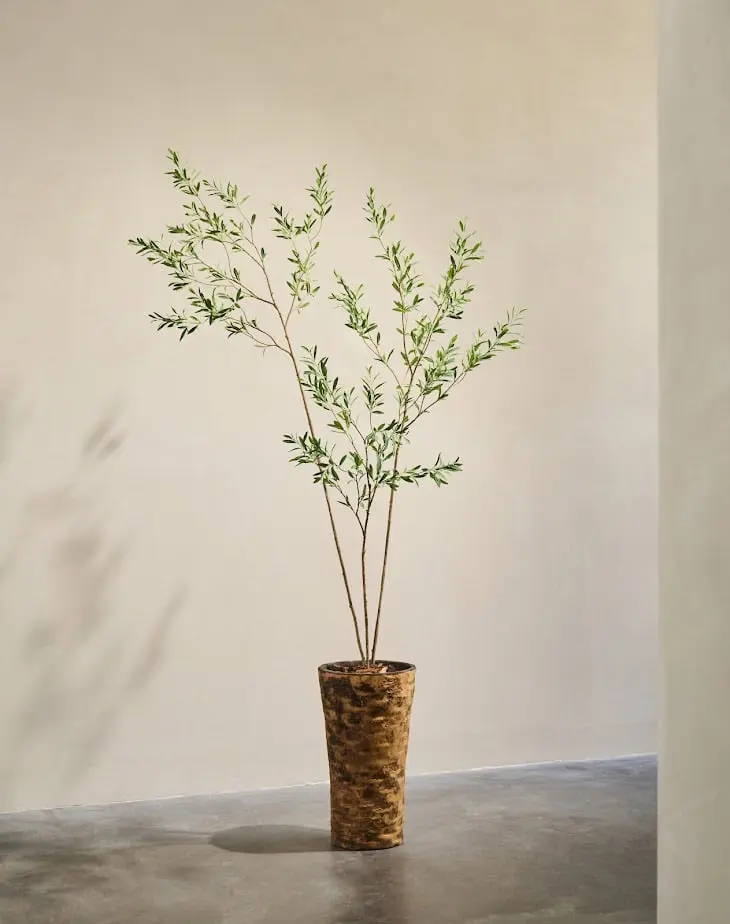 Een luxe kunstboom kiezen: hoogte, soort en pot