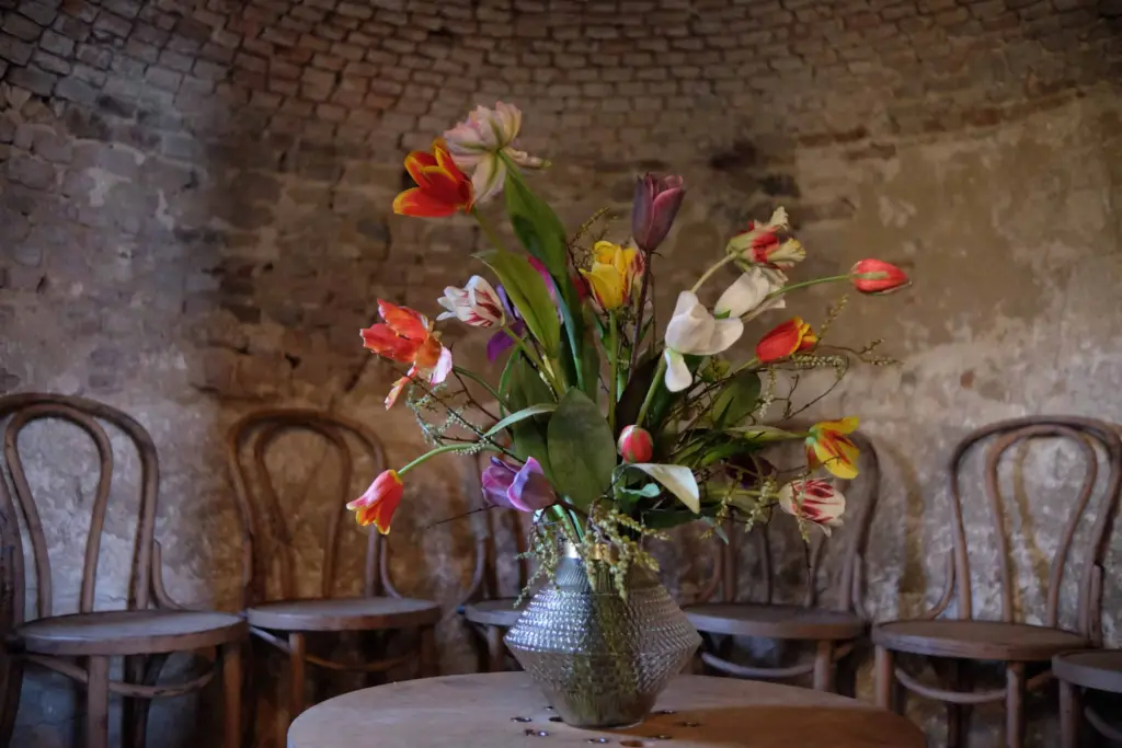 Waarom bedrijven kiezen voor een zijden bloemen abonnement