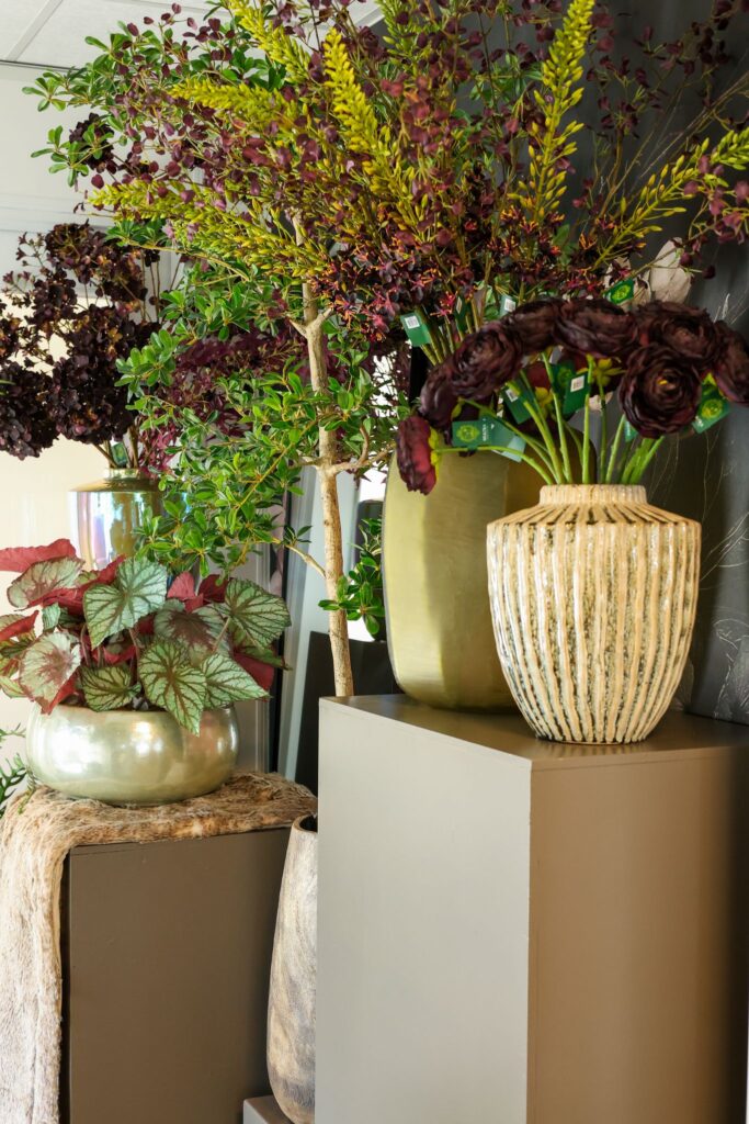 De winkel van Exclusief Ingericht in Oss met zijden bloemen en kunstplanten